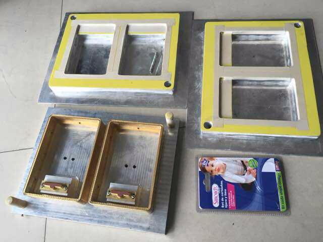 自動轉(zhuǎn)盤高周波機(jī)模具圖